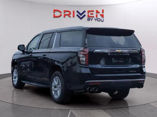 Midnight Blue Metallic 2024 Chevrolet Suburban Premier