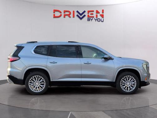 2026 GMC Acadia FWD Denali