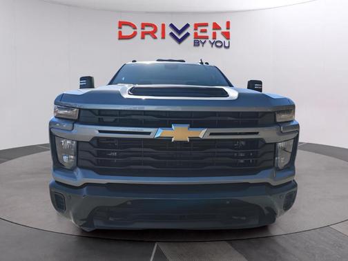 2026 Chevrolet Silverado 2500 Custom