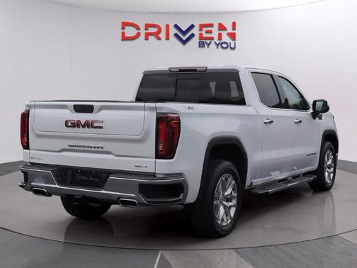 2022 GMC Sierra 1500 SLT