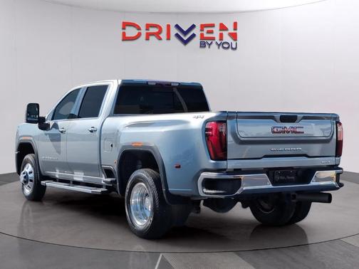 Sterling 2024 GMC Sierra 3500 SLT