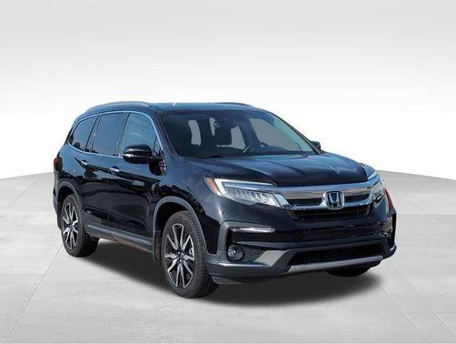 2022 Honda Pilot Touring 7-Passenger