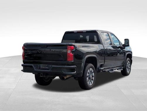 2024 Chevrolet Silverado 2500 Custom