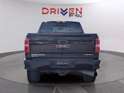 2015 GMC Sierra 2500 Denali