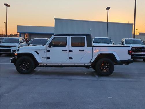 2021 Jeep Gladiator Sport