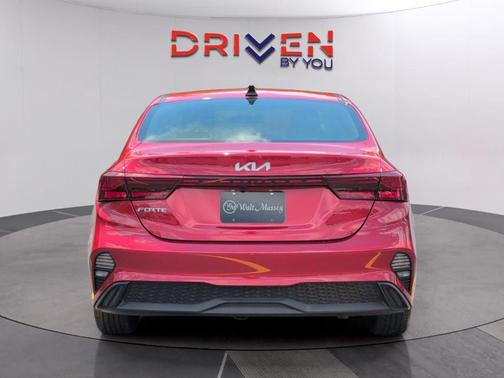 Currant Red 2024 Kia Forte LXS