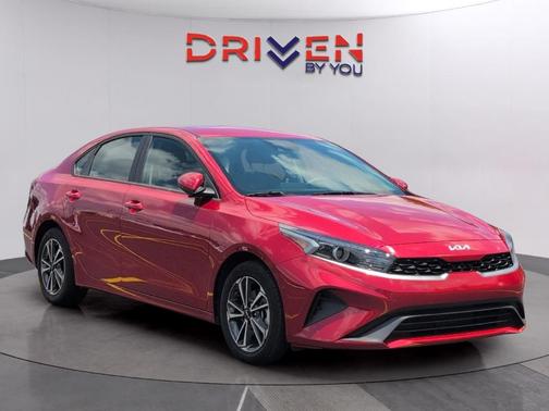 Currant Red 2024 Kia Forte LXS