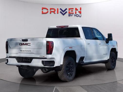 2026 GMC Sierra 2500 AT4