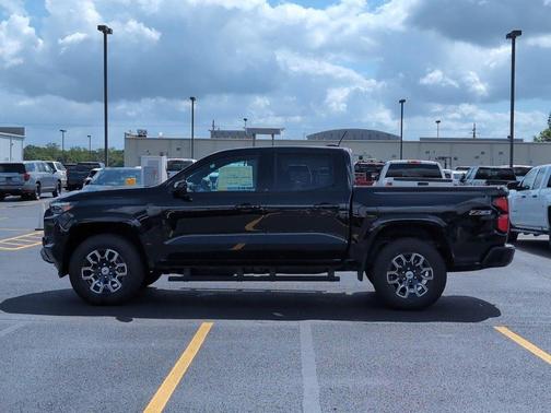 Black 2026 Chevrolet Colorado Z71