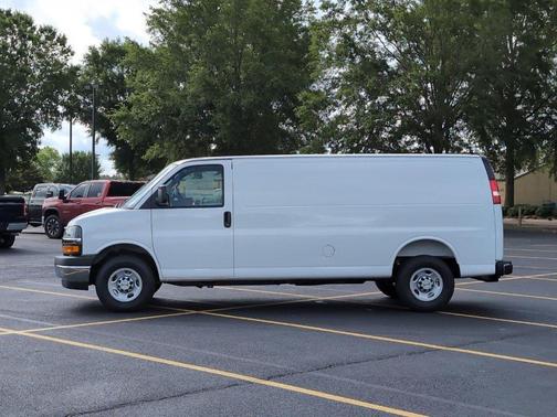 Summit White 2026 Chevrolet Express 2500 Work Van
