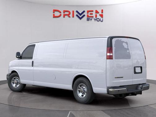 Summit White 2026 Chevrolet Express 2500 Work Van