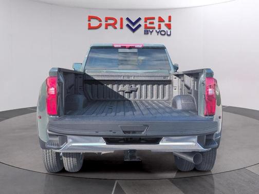 2026 Chevrolet Silverado 3500 LT