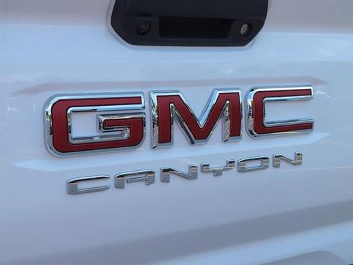 Summit White 2026 GMC Canyon Elevation