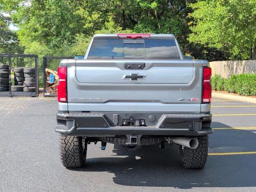 Sterling Gray Metallic 2026 Chevrolet Silverado 2500 ZR2