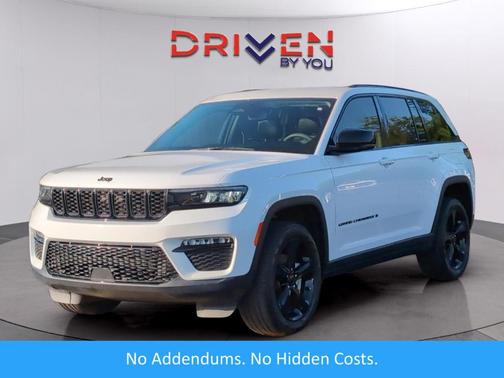 Bright White Clearcoat 2023 Jeep Grand Cherokee Limited