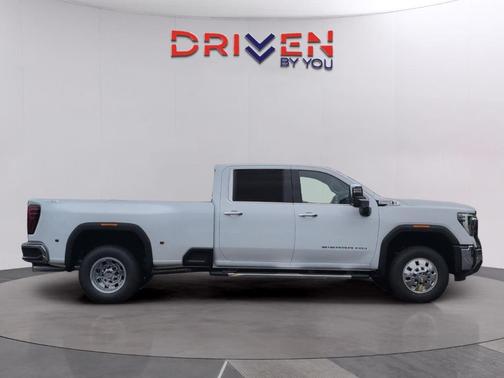Summit White 2026 GMC Sierra 3500 SLT