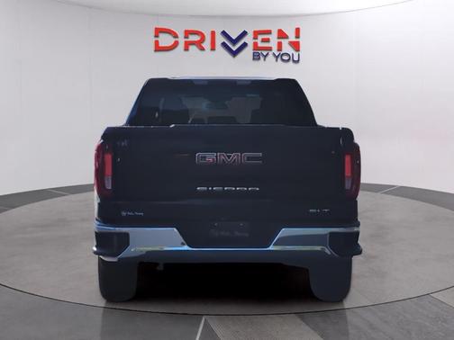 Onyx Black 2024 GMC Sierra 1500 SLT