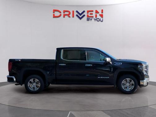 Onyx Black 2024 GMC Sierra 1500 SLT