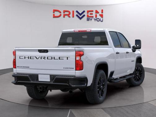 2026 Chevrolet Silverado 2500 Custom