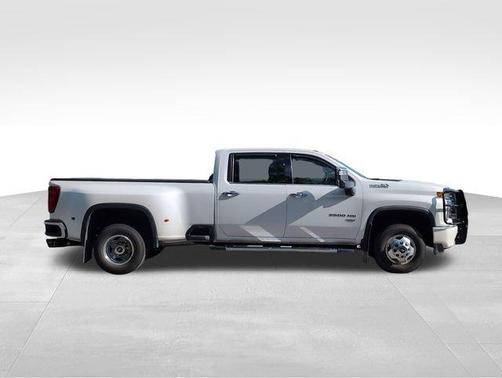2022 Chevrolet Silverado 3500 High Country