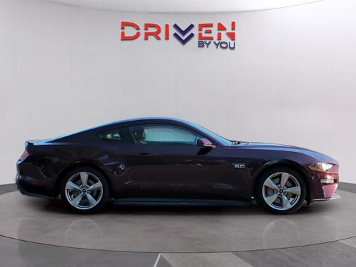 Royal Crimson Metallic Tinted Clearcoat 2018 Ford Mustang GT Premium
