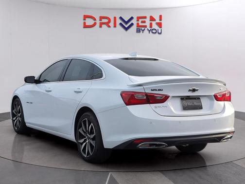 Summit White 2025 Chevrolet Malibu RS