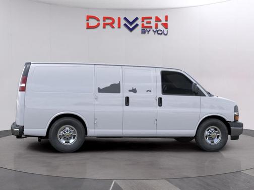 2025 Chevrolet Express 2500 Work Van