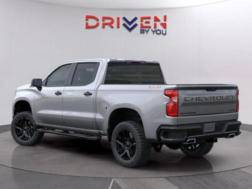 Sterling Gray Metallic 2026 Chevrolet Silverado 1500 Custom Trail Boss