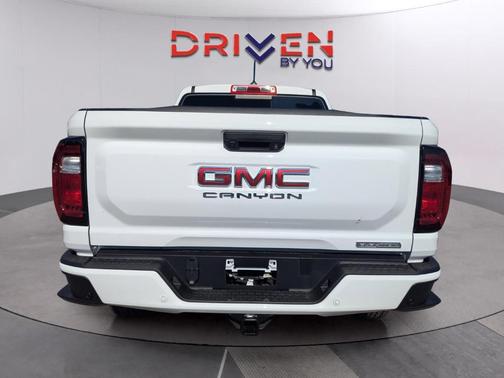 Summit White 2026 GMC Canyon Elevation