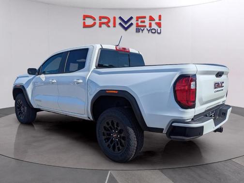 Summit White 2026 GMC Canyon Elevation