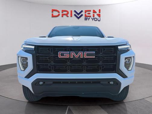 Summit White 2026 GMC Canyon Elevation