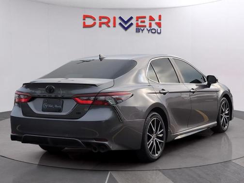 Predawn Gray Mica 2021 Toyota Camry SE
