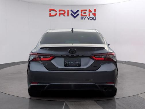 Predawn Gray Mica 2021 Toyota Camry SE