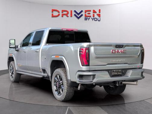 Sterling 2026 GMC Sierra 2500 AT4