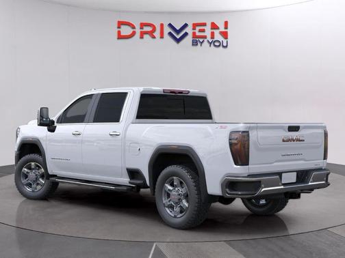 2026 GMC Sierra 2500 SLT