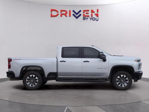 2023 Chevrolet Silverado 2500 Custom