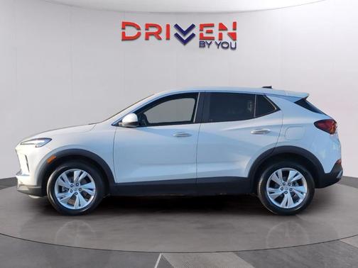 Summit White 2025 Buick Encore GX Preferred