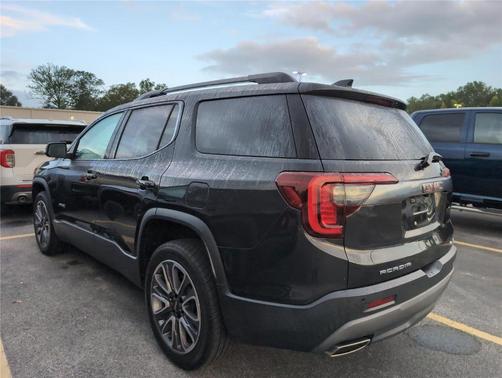 2020 GMC Acadia AT4