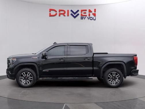 Onyx Black 2023 GMC Sierra 1500 AT4