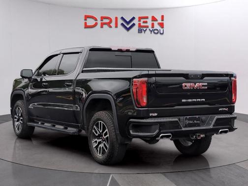 Onyx Black 2023 GMC Sierra 1500 AT4