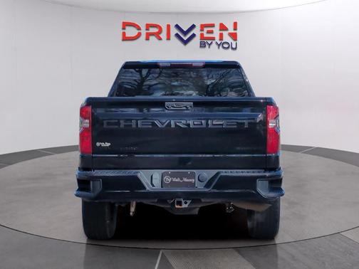 2023 Chevrolet Silverado 1500 Custom Trail Boss