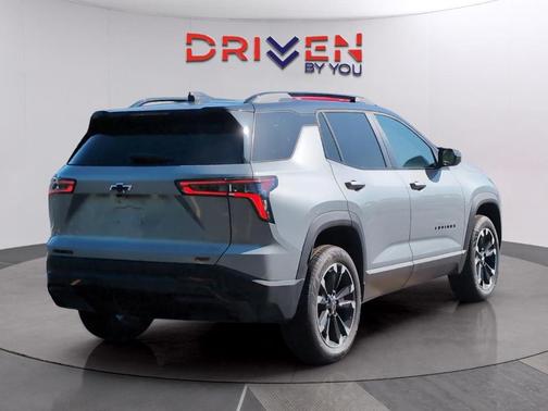 Sterling Gray Metallic 2026 Chevrolet Equinox RS