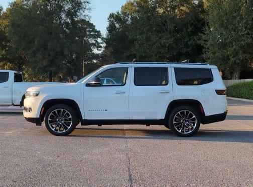 2023 Jeep Wagoneer Series III