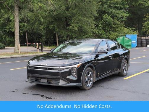 Aurora Black Pearl 2025 Kia K4