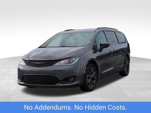 2020 Chrysler Pacifica Touring-L