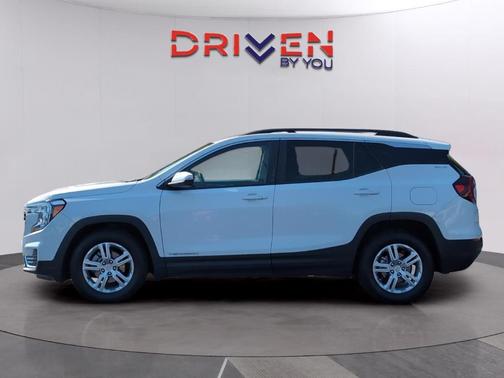 Summit White 2022 GMC Terrain SLE