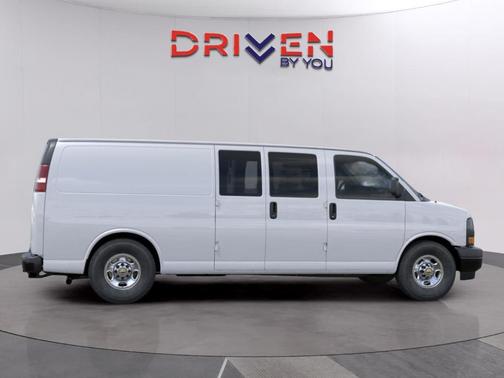 2025 Chevrolet Express 2500 Work Van