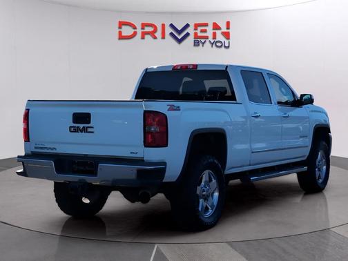 Summit White 2015 GMC Sierra 2500 SLT