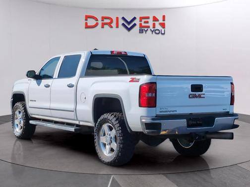 Summit White 2015 GMC Sierra 2500 SLT