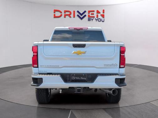 Polar White 2026 Chevrolet Silverado 2500 High Country